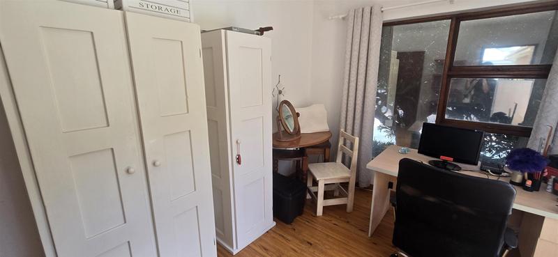 4 Bedroom Property for Sale in Glentana Western Cape